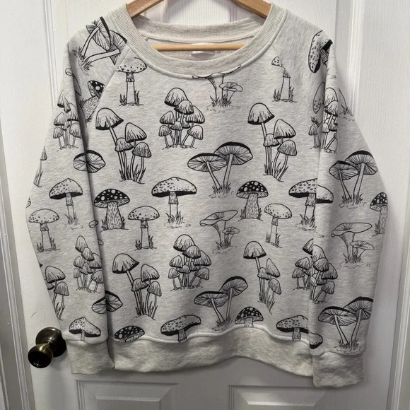 LA Soul Mushroom Print Sweatshirt.  Women’s Medium, Pullover, Crew Neck - Picture 2 of 11